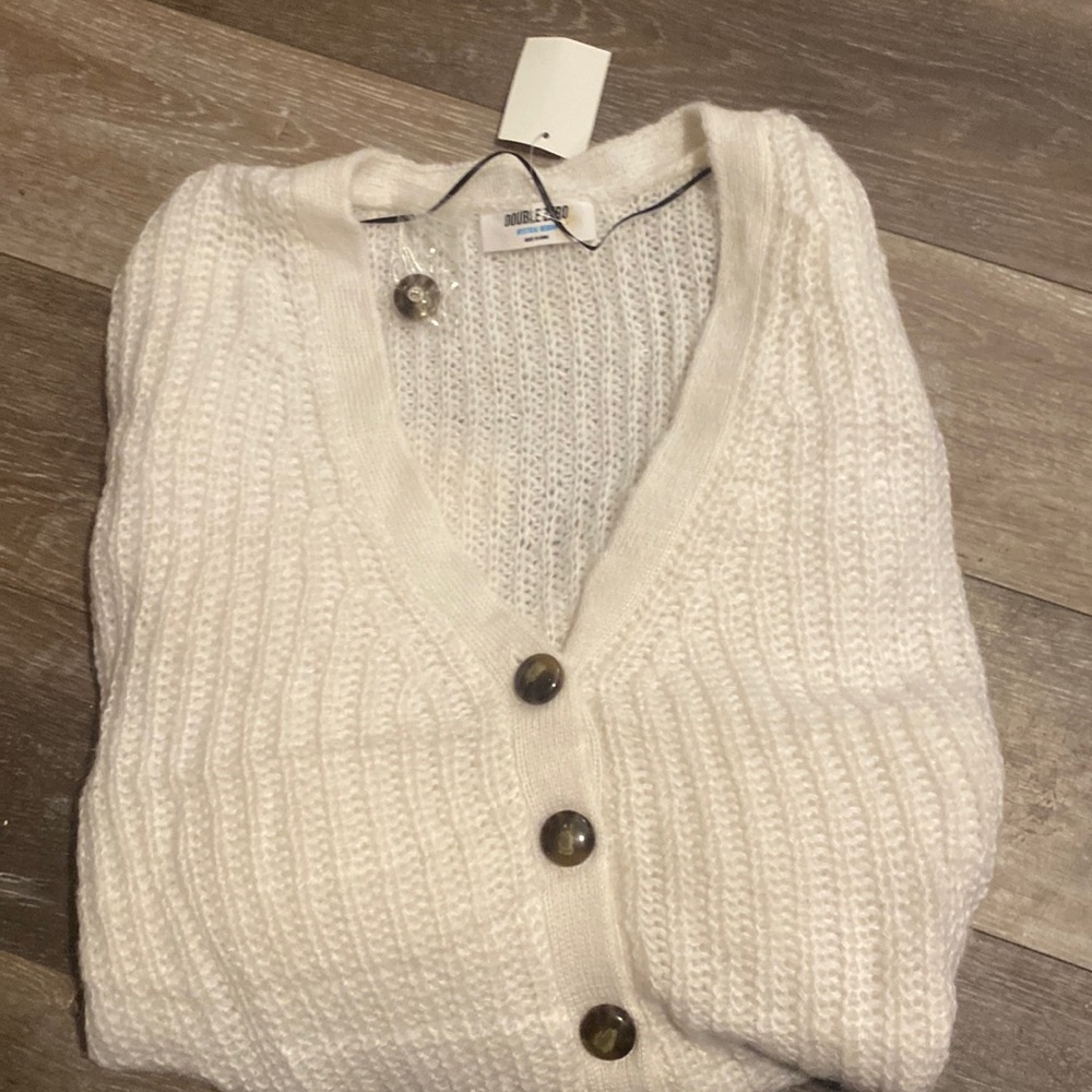 Double Zero brand cardigan new & very cute! Soft material extra button attached.